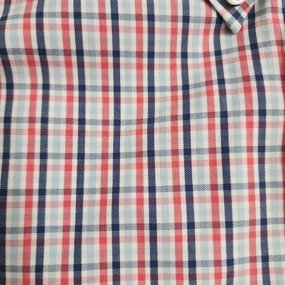 LL Bean Wrinkle-Free Pinpoint Oxford Gingham Style Cloth Button Down Shirt. - Picture 2 of 8